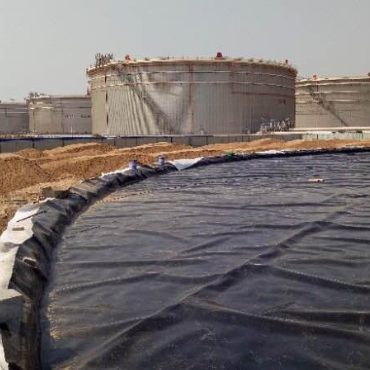 Revestimiento de geomembrana de HDPE para depósitos de almacenamiento de agua agrícola