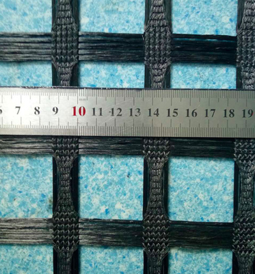 Estabilización de tierra Mesh Fiberglass Geogrid Alkali Resistant del pavimento del cemento