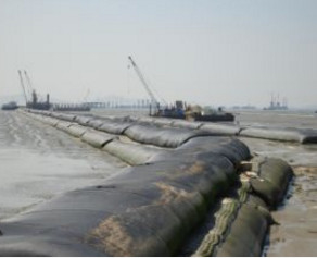 Tamaño abierto 0,2-0,8 mm FILTRO Bolsas de deshidratación de geotextiles Tubos Filtración en entornos industriales