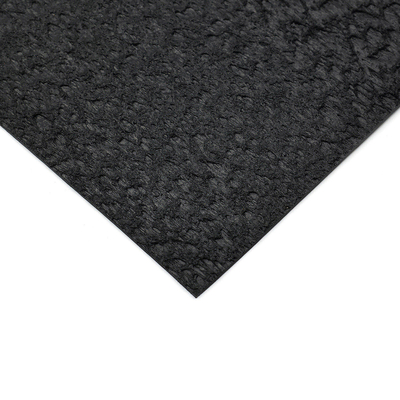 Elongación del revestimiento Hdpe de 1 mm en la ruptura ≥ 700% Contenido de negro de carbono 2,0-3,0% para contención de residuos