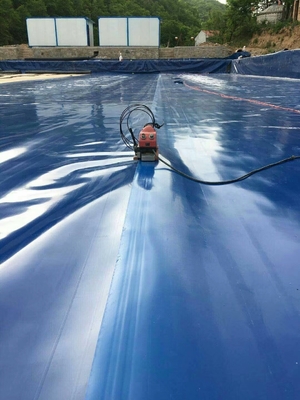 Vertido azul del trazador de líneas 1.5m m de Geomembrane del HDPE de la piscina