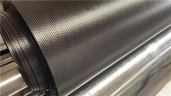 Resistencia a la presión hidrostática longitud de la geomembrana de 50 a 100 m barrera impermeable para cubrir vertederos y proyectos mineros