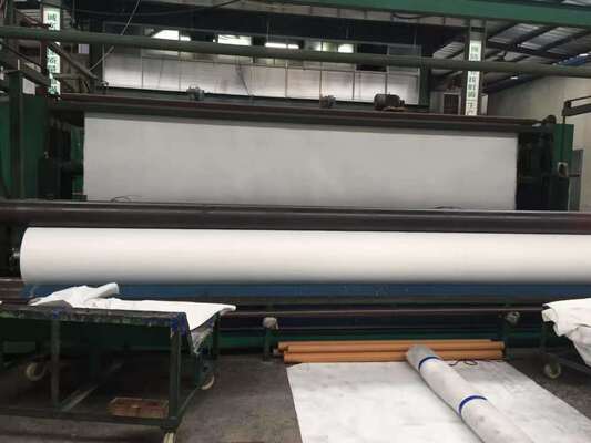 Filamento PET de resistencia isotrópica Geotextil no tejido para el refuerzo del suelo multidireccional