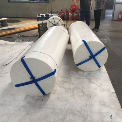 Filamento PET de resistencia isotrópica Geotextil no tejido para el refuerzo del suelo multidireccional
