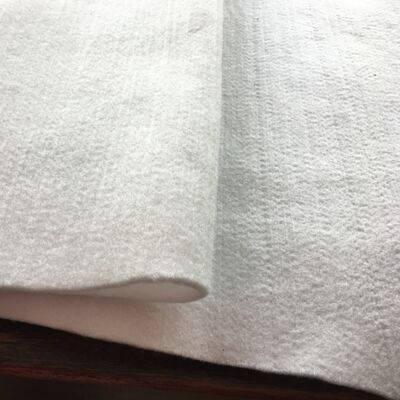 Geotextil no tejido perforado con aguja de fibra corta PET de alta resistencia