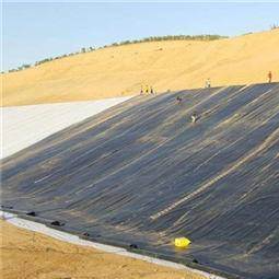 Revestimiento impermeable de geomembrana de HDPE de barrera para lagunas industriales de sustancias químicas y aguas residuales