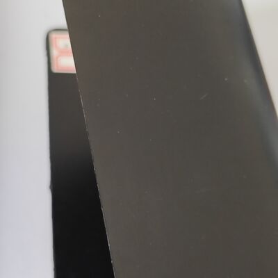 Revestimiento de geomembrana de HDPE negro protegido contra rayos UV para la construcción de lagos artificiales