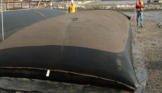 Los tubos de deshidratación de geotextiles de arena negra son esenciales para las aplicaciones de recuperación de represas y recuperación de tierras llenas de arena