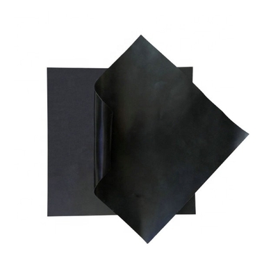 Contenido de negro de carbono de 2,0-3,0% de polietileno de alta densidad Hdpe revestimientos Rompimiento de elongación ≥ 700% superior para el proyecto