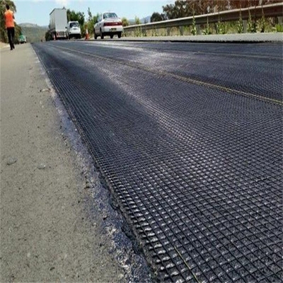 100g/m2-800g/m2 Geogridas de fibra de vidrio de punto de curvatura Mejor solución para estructuras de retención de suelo